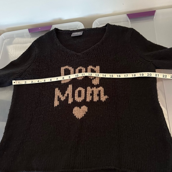 Wooden Ships Dog Mom And Heart V-Neck Sweater Size XS / SMALL - Picture 5 of 9